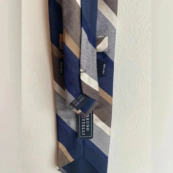 Bruno Piattelli 100% Silk Tie New with Tags Blue & Brown Diagonal Stripes - Picture 6 of 6